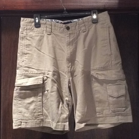 Chaps 34 x 10” Ralph Lauren pocket khaki tan herringbone cargo shorts EUC - Picture 5 of 8